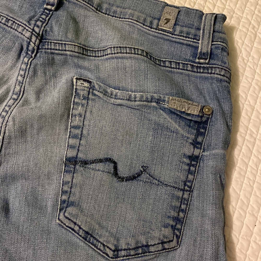 7 FOR ALL MANKIND distressed stretchy jeans size 31